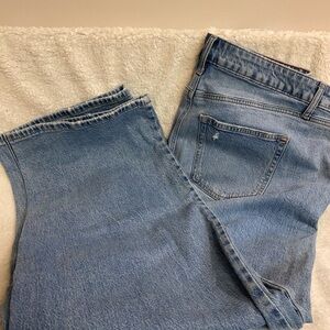 Like New! Edgely 16w Original Fit Relaxed Boyfriend Wide leg Jeans.  Light wash.